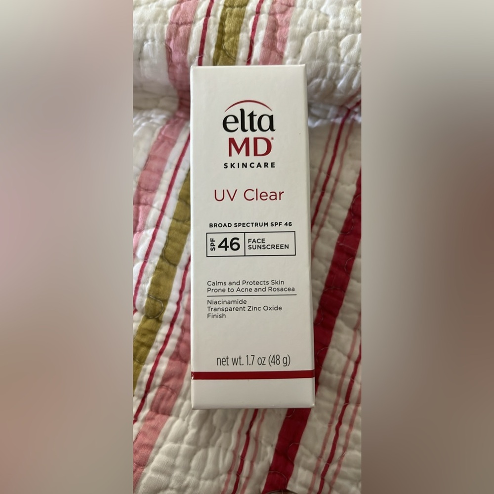 EltaMD UV Clear Broad Spectrum SPF 46 Sunscreen - Picture 1 of 6